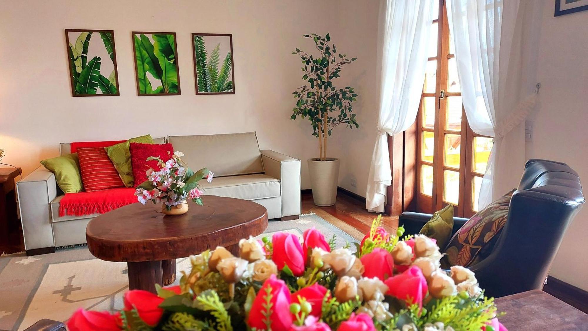 Apartamento Para Temporada No Alto Do Capivari Кампус-ду-Жордау Экстерьер фото
